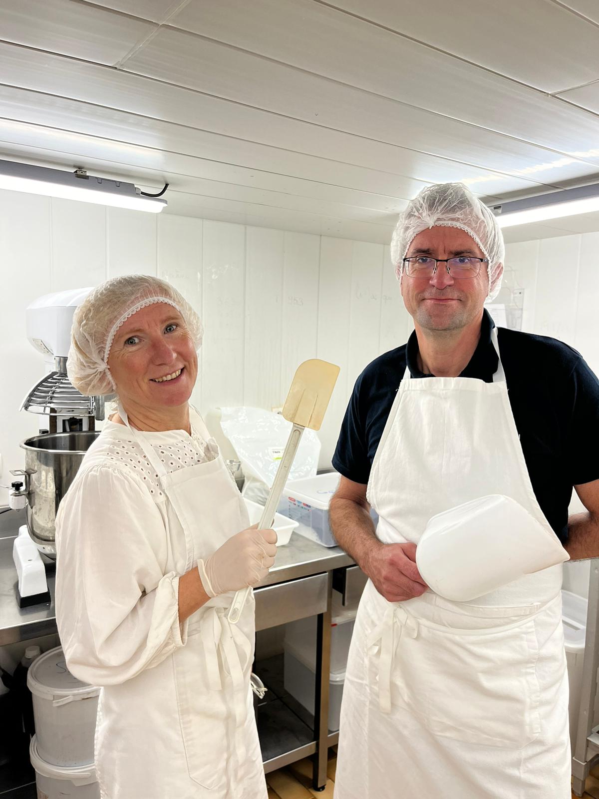 Christelle & Cyrille dans le laboratoire de l'Atelier Honoré 